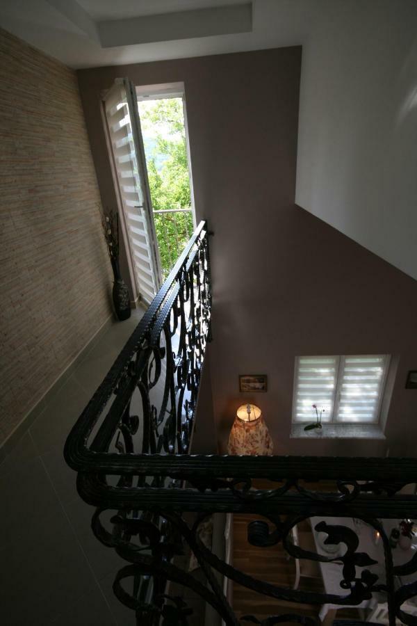 Holiday House Leona Otočac Buitenkant foto