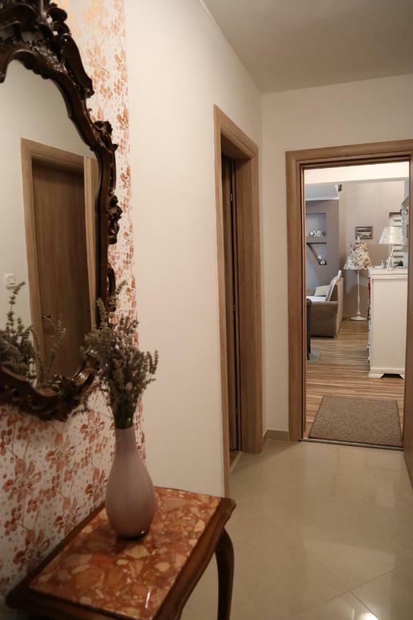 Holiday House Leona Otočac Buitenkant foto